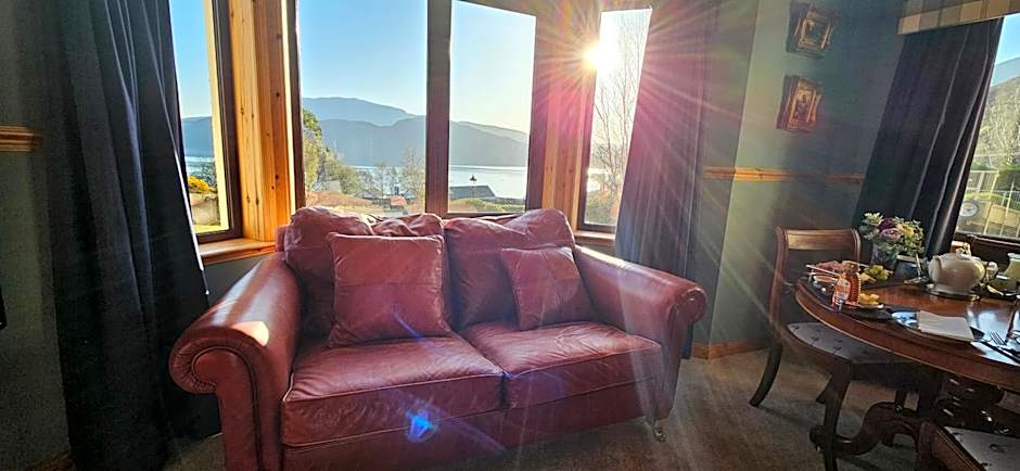Creag-Ard Bed & Breakfast,with private lounge