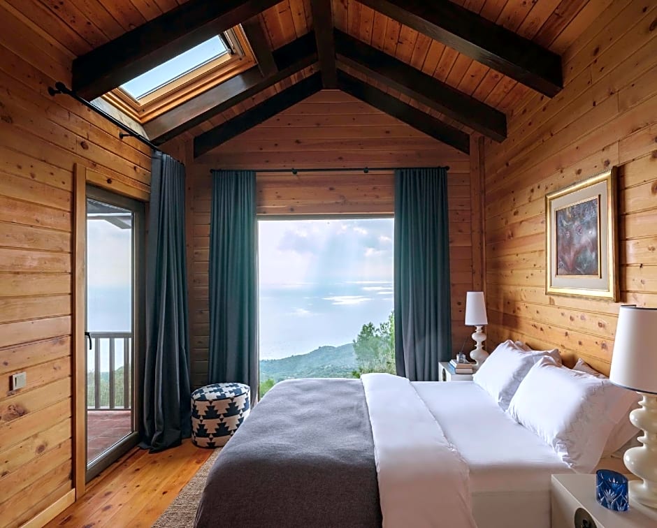 Photo 1 of 6 of Deluxe Suite, Balcony