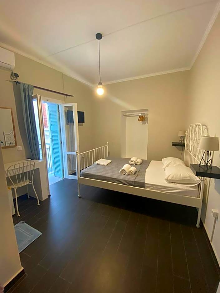 AEGEAN VIEW SEASIDE ROOMS AND STUDIOS KEA