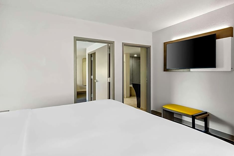 Comfort Suites Salem-Roanoke I-81