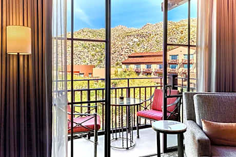 King Room with Ridge View and Balcony - Mobility/Hearing Accessible with Tub