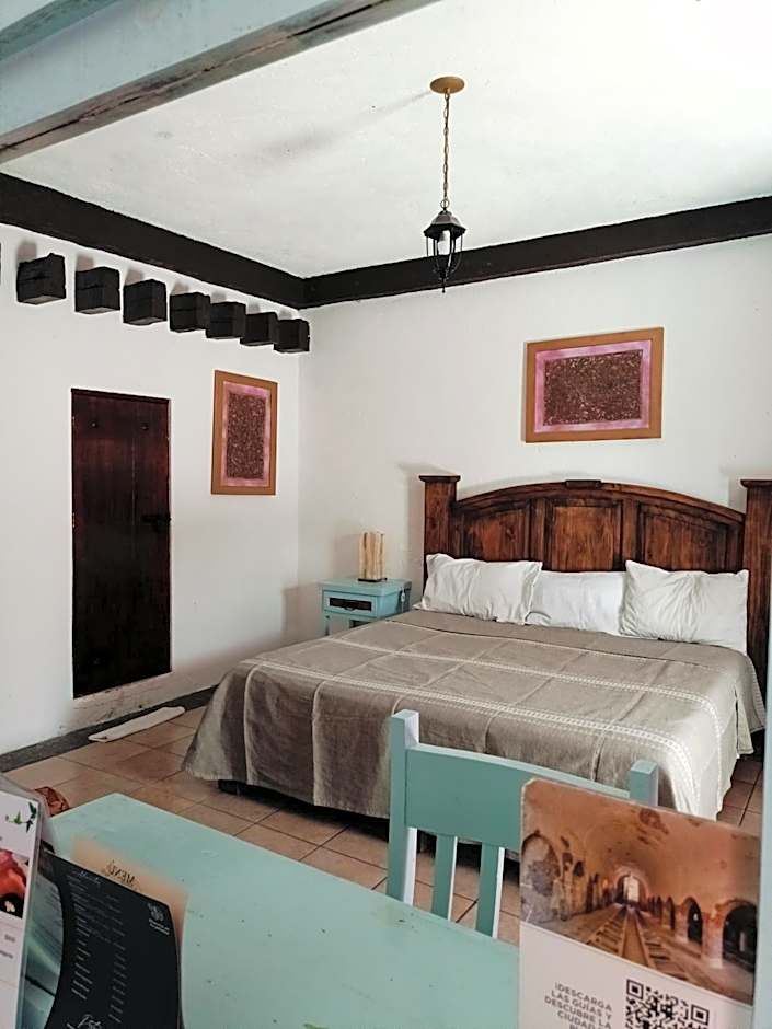 HOTEL BACANTES