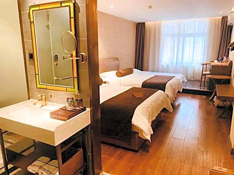 James Joyce - Feifan Family