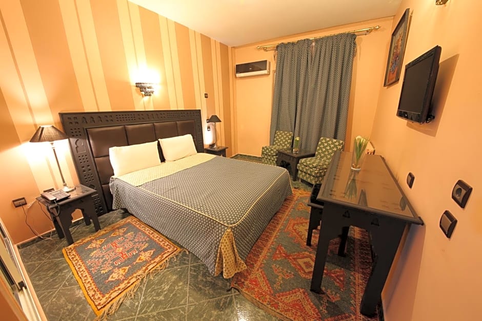 Hotel Akouas