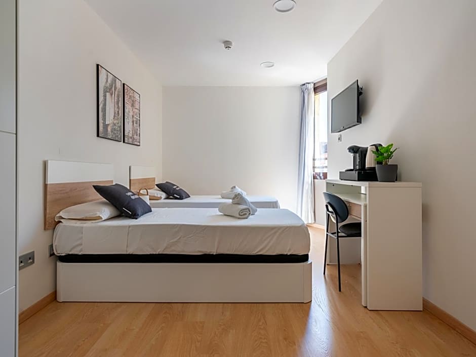 Limehome Barcelona Carrer de Fontcoberta - Digital Access