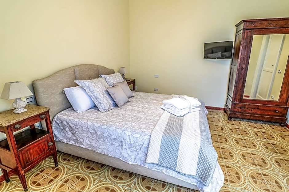 Villa Favorita Suites