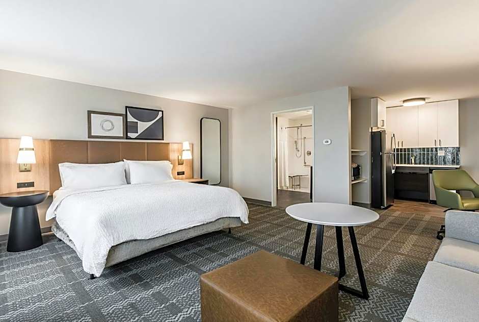 Staybridge Suites - Dawson Creek By IHG