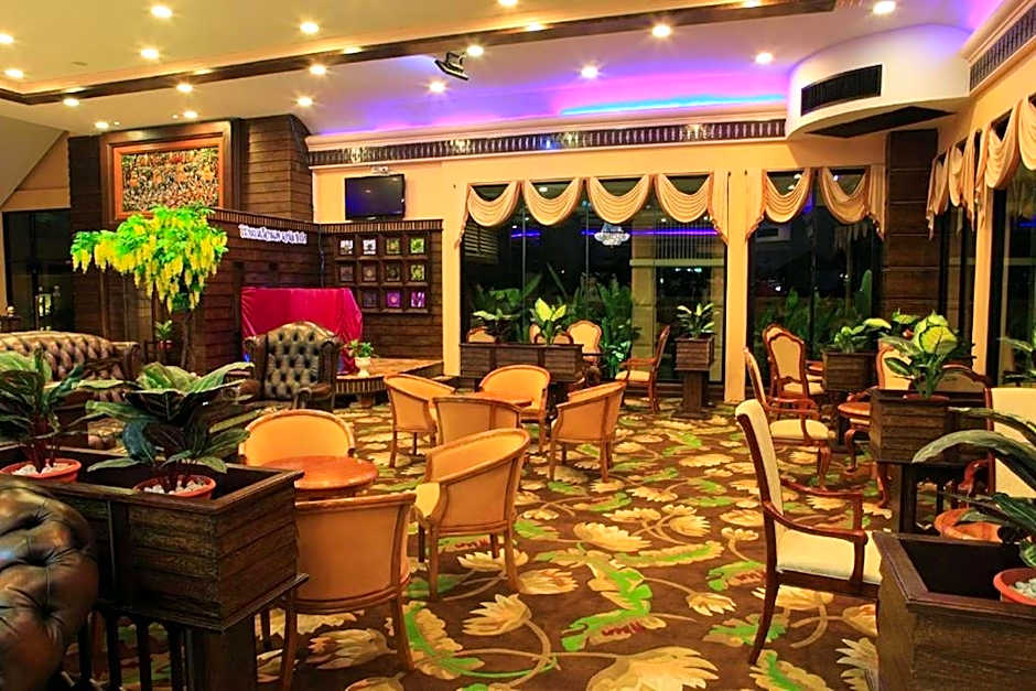 Ruean Phae Royal Park Phitsanulok