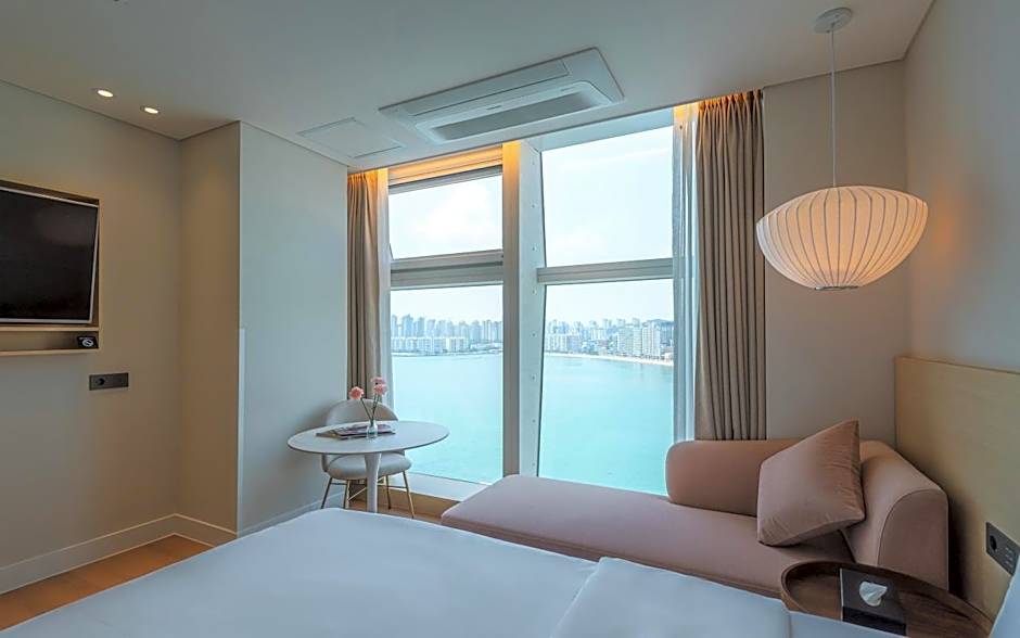 Hotel Marine View