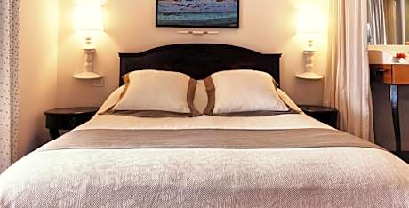 Deluxe Double Room with Terrace or Balcony - Sea View