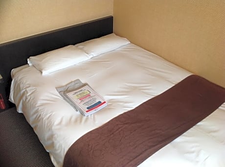 Double Room with Small Double Bed - Non-Smoking