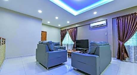 OYO 90522 Alma Sweet Home