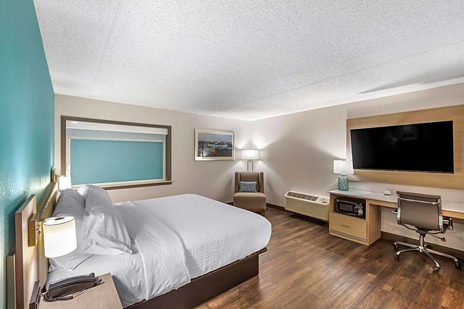 The Harborview on Lake Michigan, an Ascend Collection Hotel