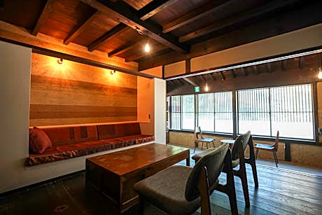 赭Soho Yunotsu Old Village Inn & Bar