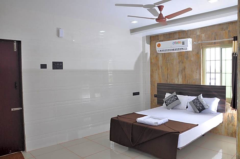 Photo 1 of 1 of Executive, Sea View