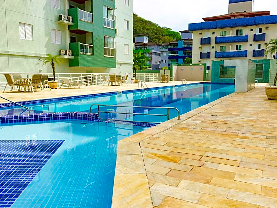 Apto Praia Grande (250m) - Condomínio Jequitibá PISCINA AQUECIDA SALÃO DE JOGOS