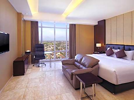 Junior Suite with One King Bed