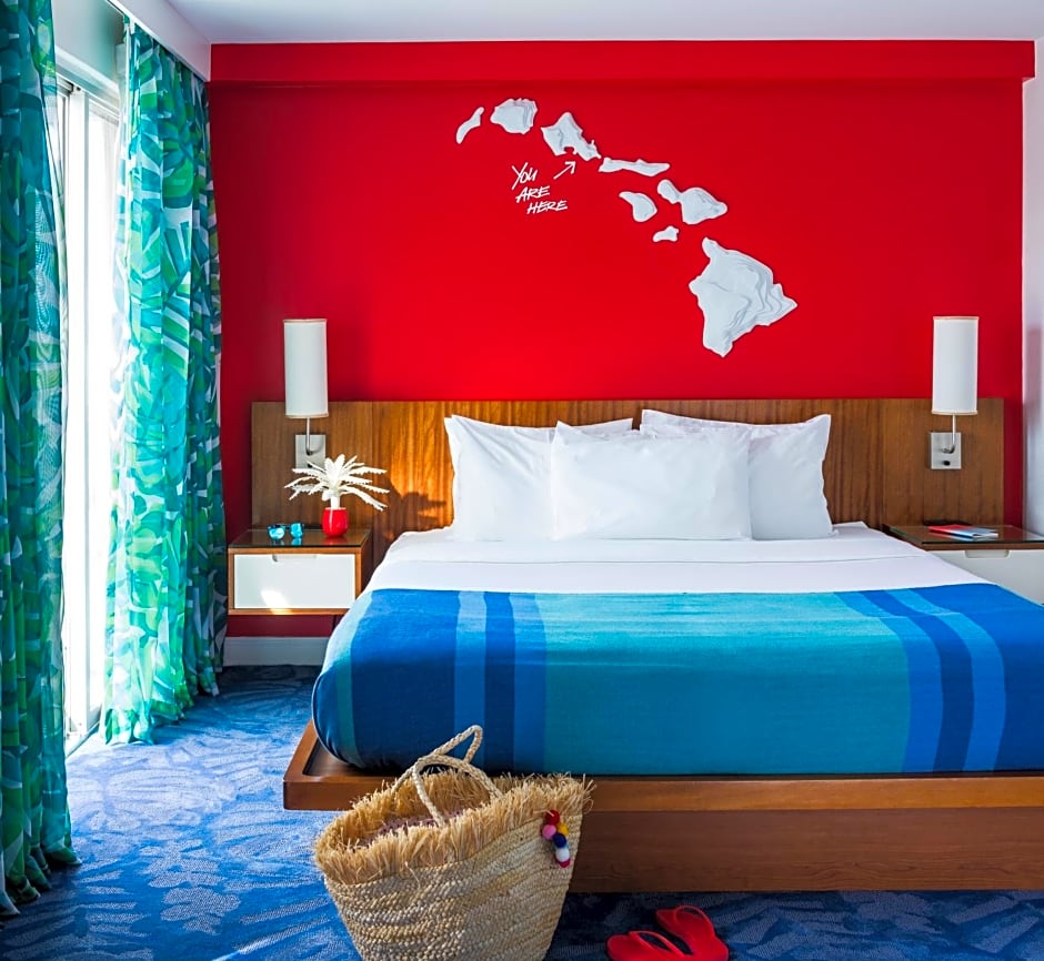Shoreline Hotel Waikiki