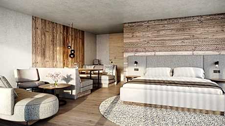 Luxury Family Suite with Balcony