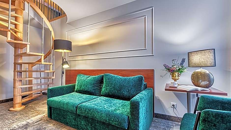 St Lukas Medical & SPA