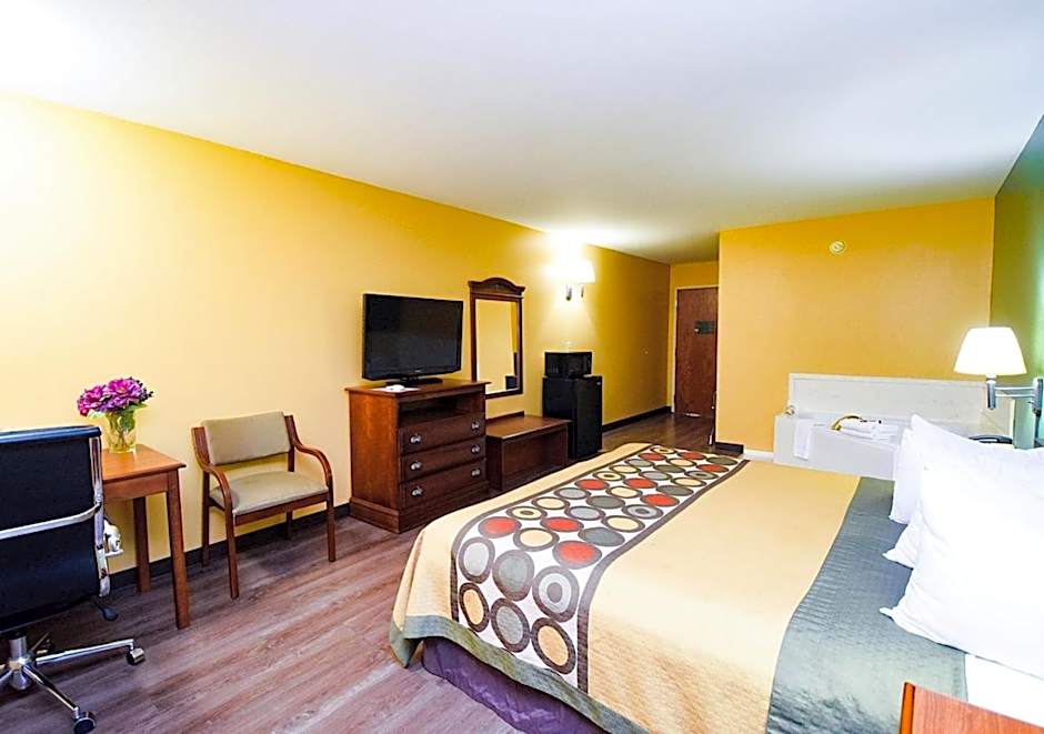 Super 8 by Wyndham Searcy AR