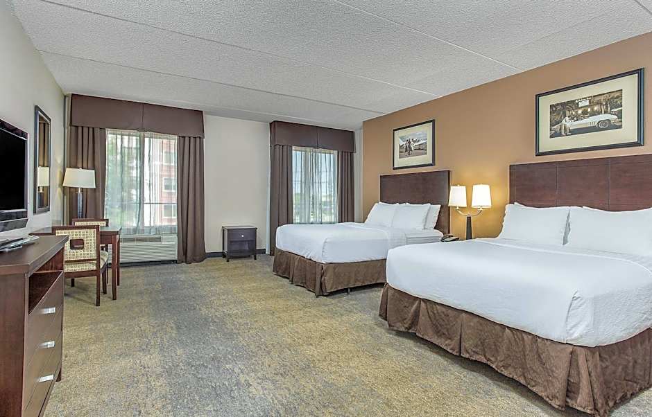 Photo 1 of 4 of 2 Beds, Mobility Accessible, Roll in Shower