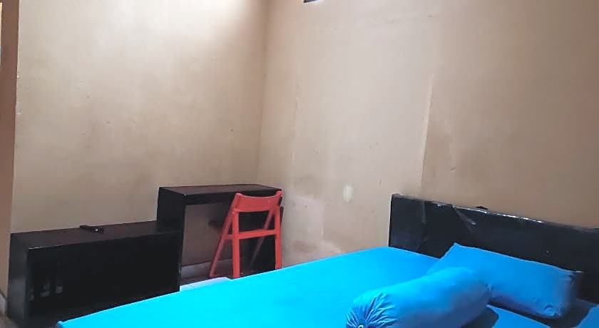 OYO 93073 Penginapan 69