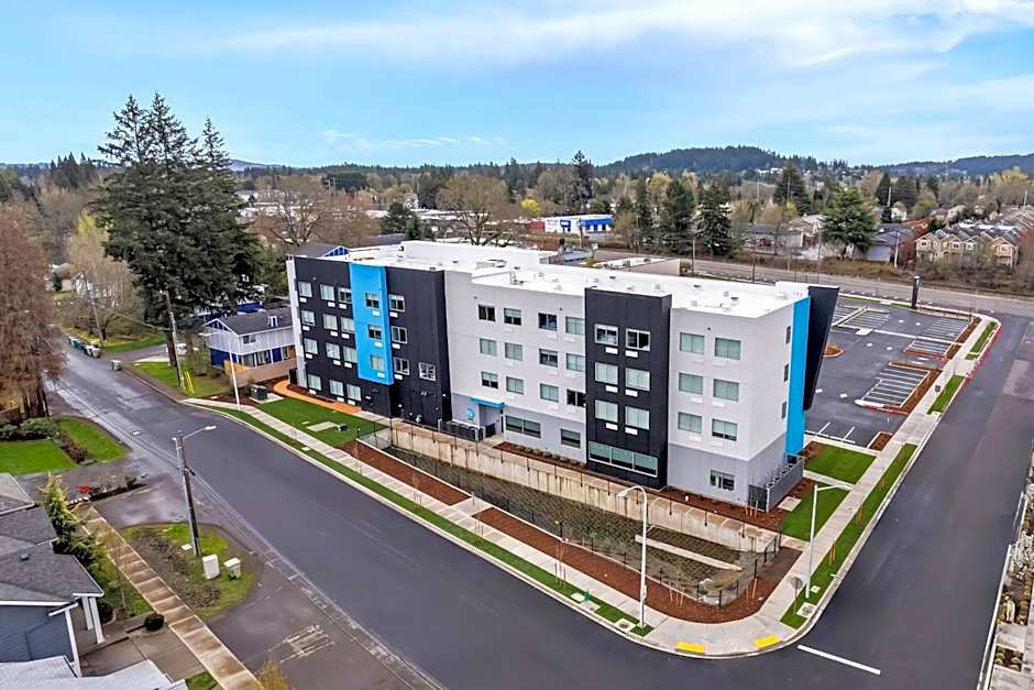 Tru by Hilton Aloha Beaverton