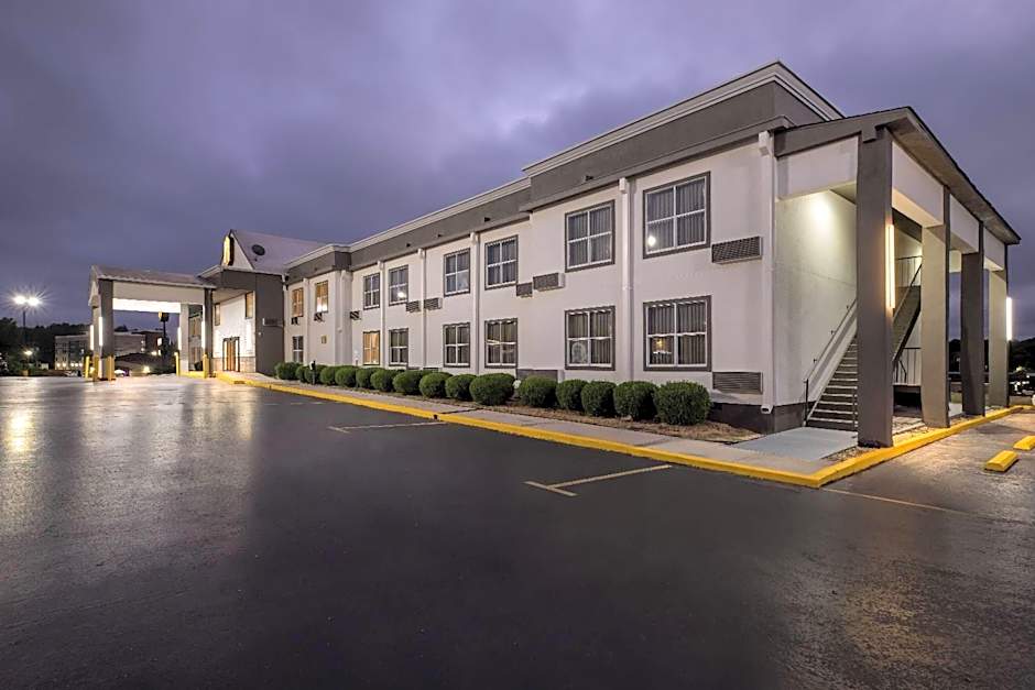 Super 8 by Wyndham Athens