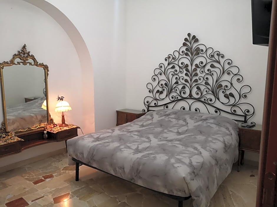 Ape Regina agriturismo 2 Montelarco