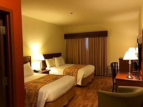 Queen Room with Two Queen Beds - Interior Pool View