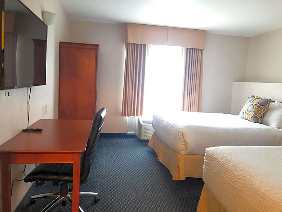 Days Inn & Suites by Wyndham Niagara Falls Centre St. By the Falls