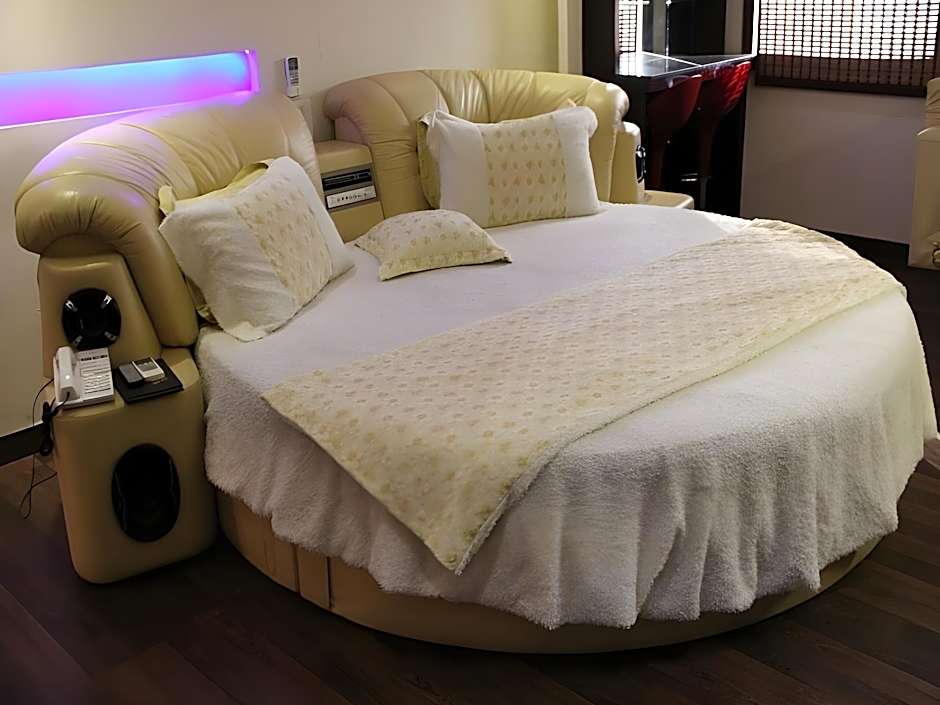 New Orange Tree Intercity Hotel