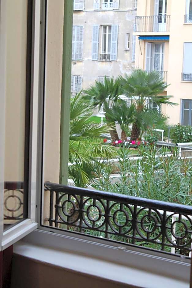 Hotel De France