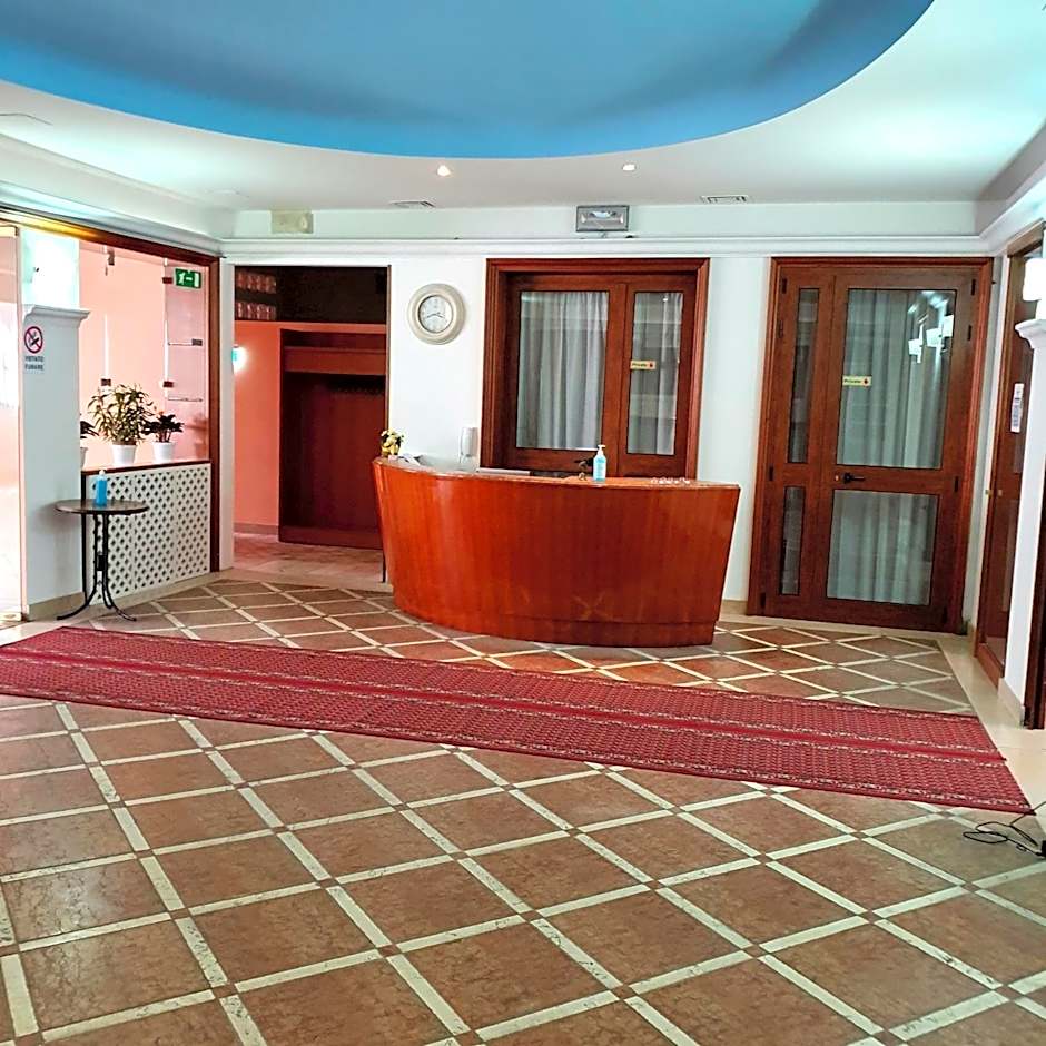 HOTEL PERLA