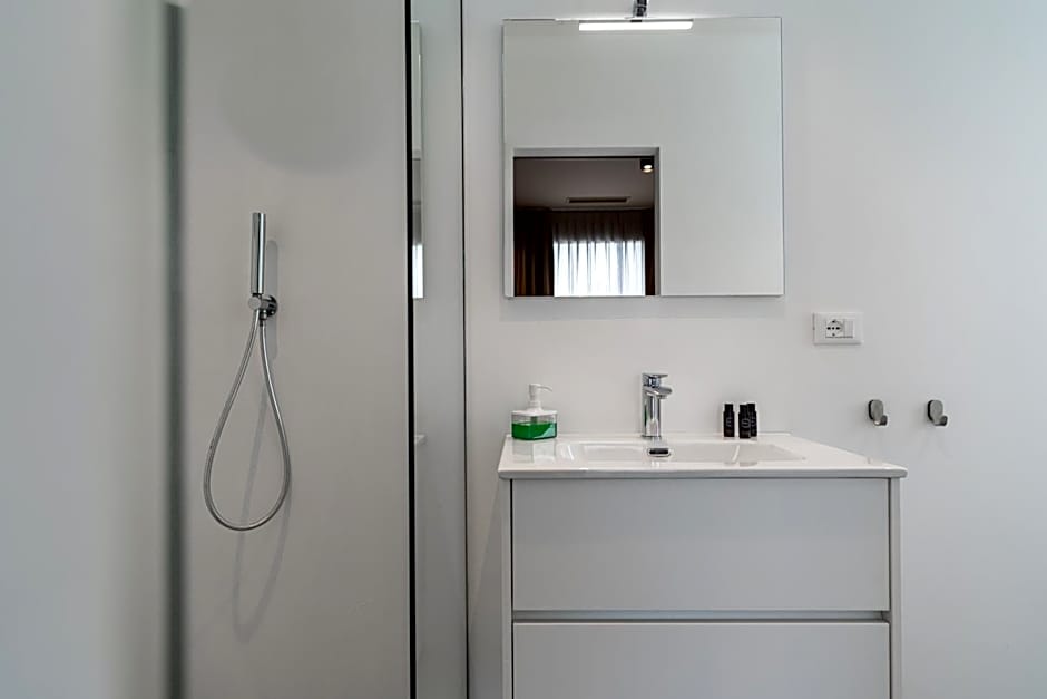 Amare Suite & Apartments