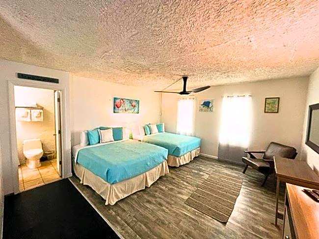 Conch Key Fishing Lodge & Marina