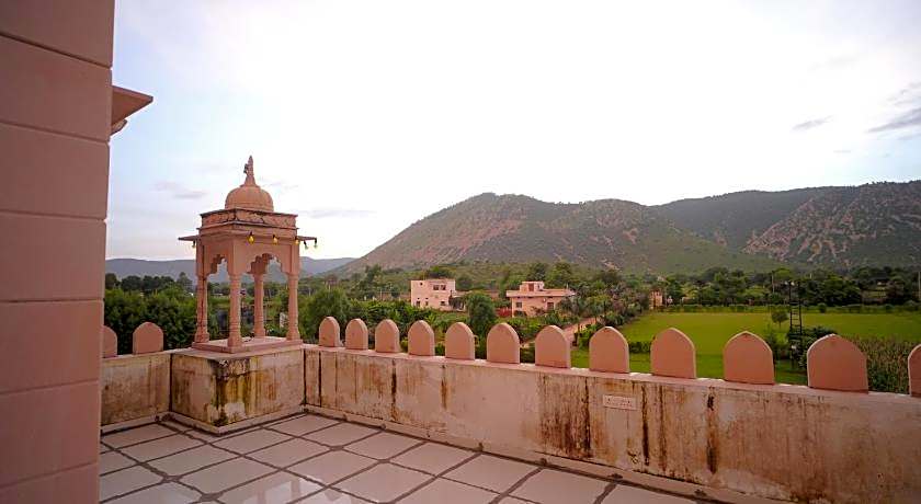 Dhawala Resort by Aamod 