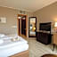 Lion'S Garden Hotel