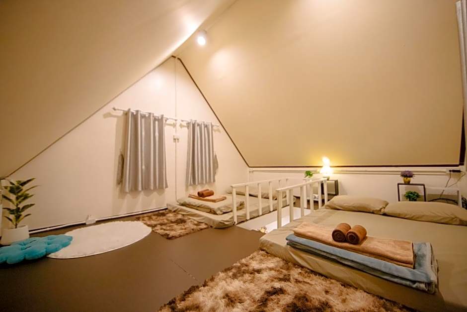 Photo 1 of 4 of Double Room