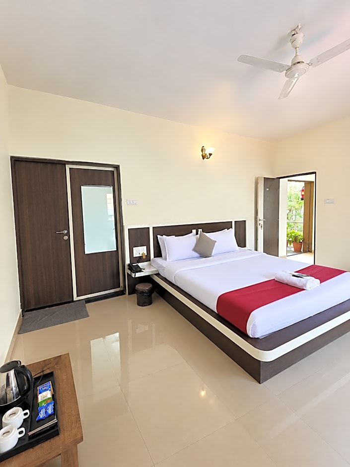 Cloud Green Resort & Spa