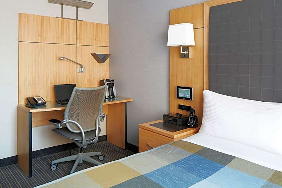 World Center Hotel