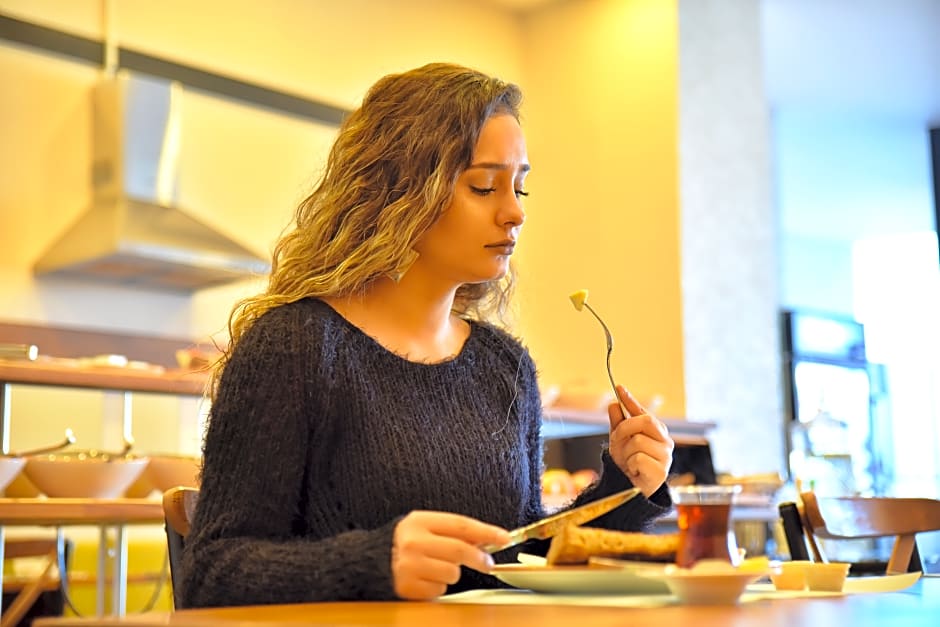 Roof 264 Hotel And Suites