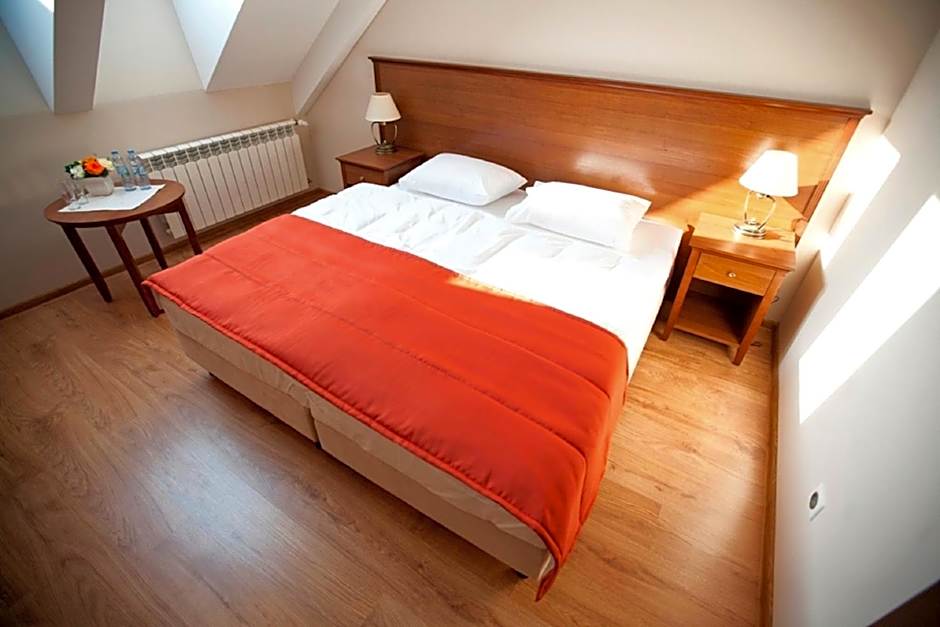 Dworek nad Rozlewiskiem