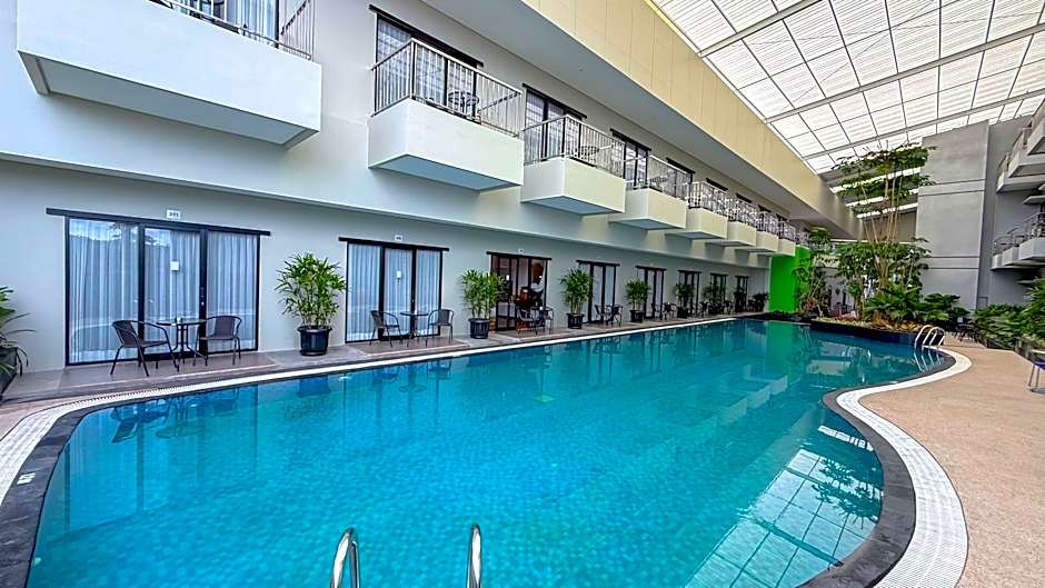 SAVANA HOTEL & CONVENTION MALANG