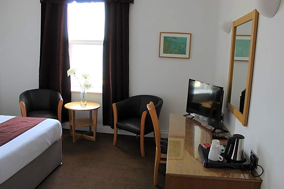 Four Saints Brig Y Don Hotel