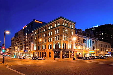Milwaukee Marriott Downtown