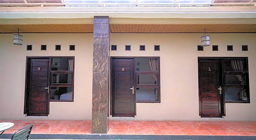 OYO 2630 Wisma Fahza Syariah