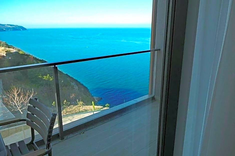 BLUE MUDANYA HOTEL