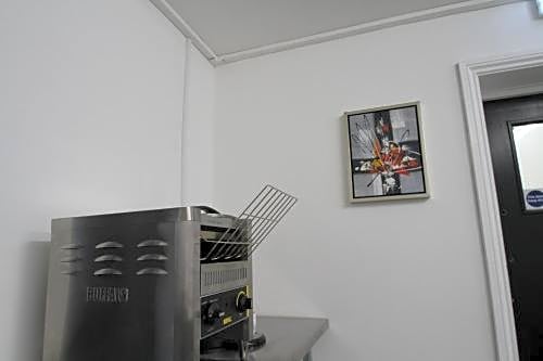 OYO Greenleafe Hotel